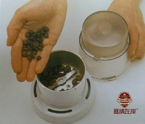 咖啡刀片研磨機(jī)使用注意事項(xiàng)